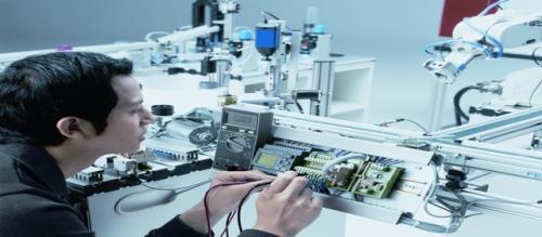 Photo 3 INGINER de calitate in domeniul ELECTRONIC, MECATRONIC pentru GERMANIA
